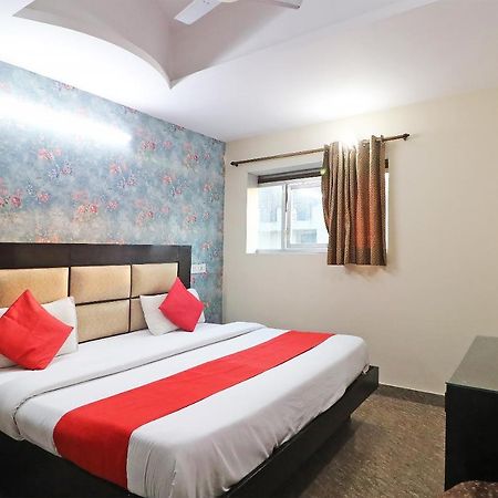 Hotel Westend Holiday Home 5 Mint From Nizamuddin Railway Station Ню Делхи Екстериор снимка
