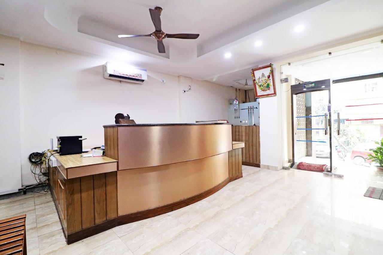 Hotel Westend Holiday Home 5 Mint From Nizamuddin Railway Station Ню Делхи Екстериор снимка