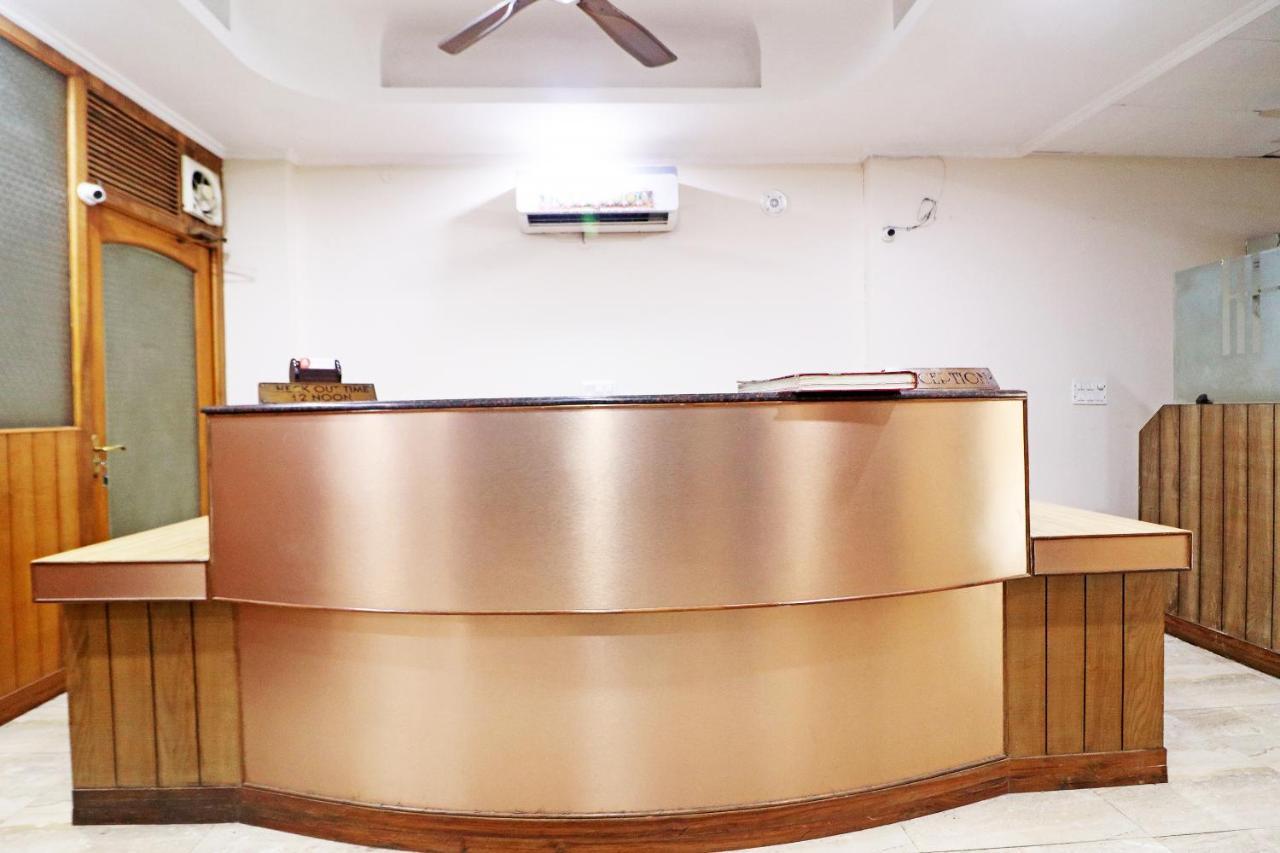 Hotel Westend Holiday Home 5 Mint From Nizamuddin Railway Station Ню Делхи Екстериор снимка