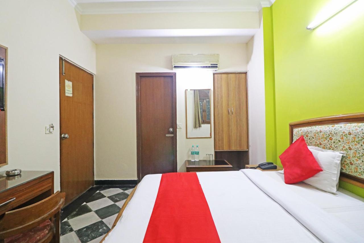 Hotel Westend Holiday Home 5 Mint From Nizamuddin Railway Station Ню Делхи Екстериор снимка